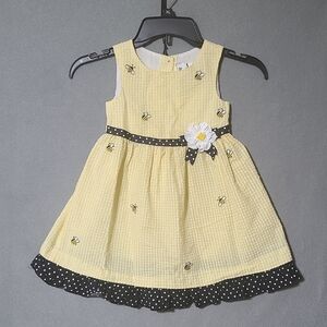 COUNTING DAISIES‎ Girl's Seersucker Yellow & Black Tie Back Dress - Size 4T